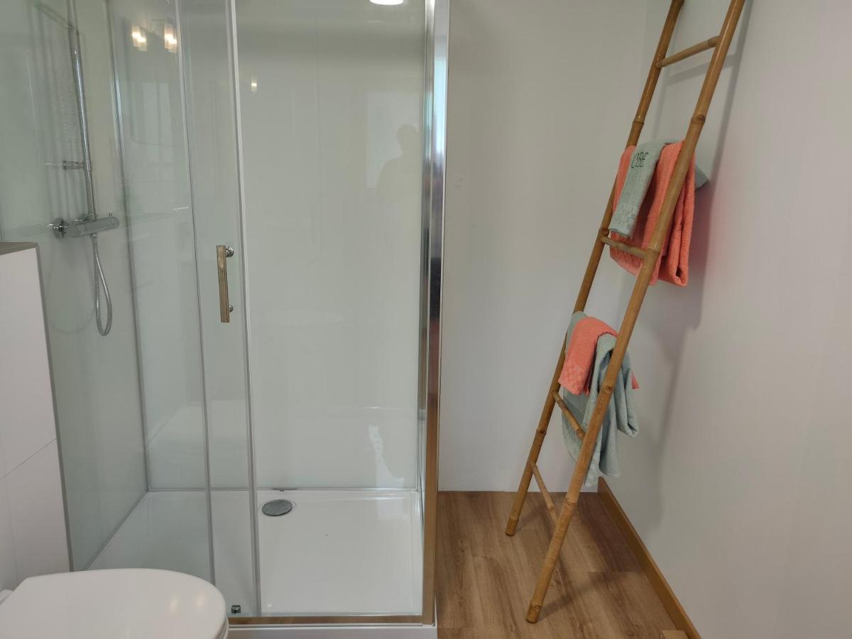 Cele Bulles Etoilees Hotell Brengues Exteriör bild