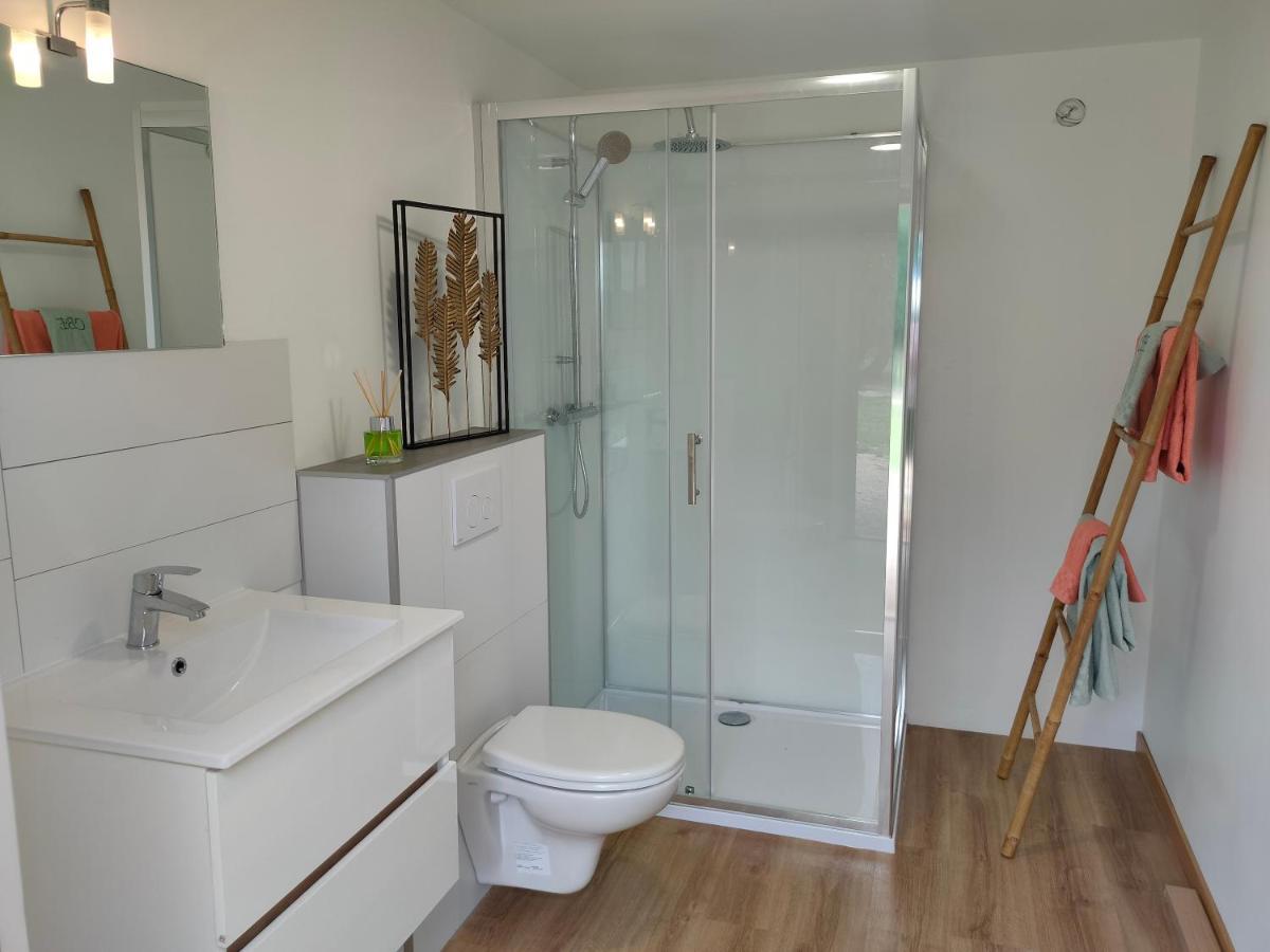 Cele Bulles Etoilees Hotell Brengues Exteriör bild