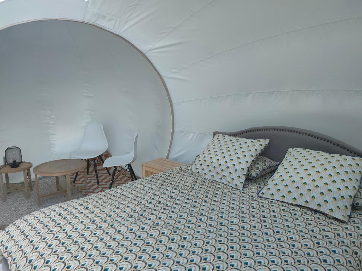 Cele Bulles Etoilees Hotell Brengues Exteriör bild